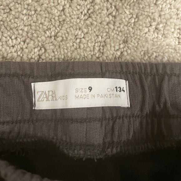 Zara Kids Shorts Size 9 - Picture 2 of 4